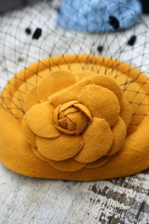 画像3: DANCING DAYS 50s MARILYN FASCINATOR （50s ビンテージタイプ ヘッドドレス/ヘッドハット・マスタードカラー）