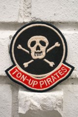 TON-UP PIRATES PATCH （トンナップ バイカーワッペン）